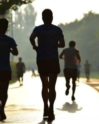 AG体育登录入口-经济下行，2026年、2027年、2028年这三年，六大忠告要记牢！