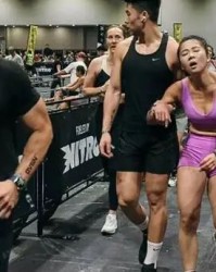 AG体育官方入口-花700元才有资格求虐，这号称“中产标配”的运动到底谁在参加|健身|hyrox|上海市|比赛|歪歪_新浪体育_新浪新闻