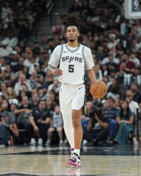 AG体育登录入口-米奇：卡斯尔今日可出战 文班&amp;科内特缺阵 普拉姆利首发